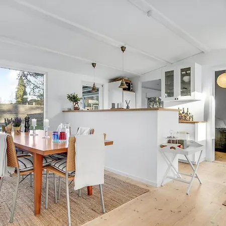 3 Bedroom Amazing In Hornbæk